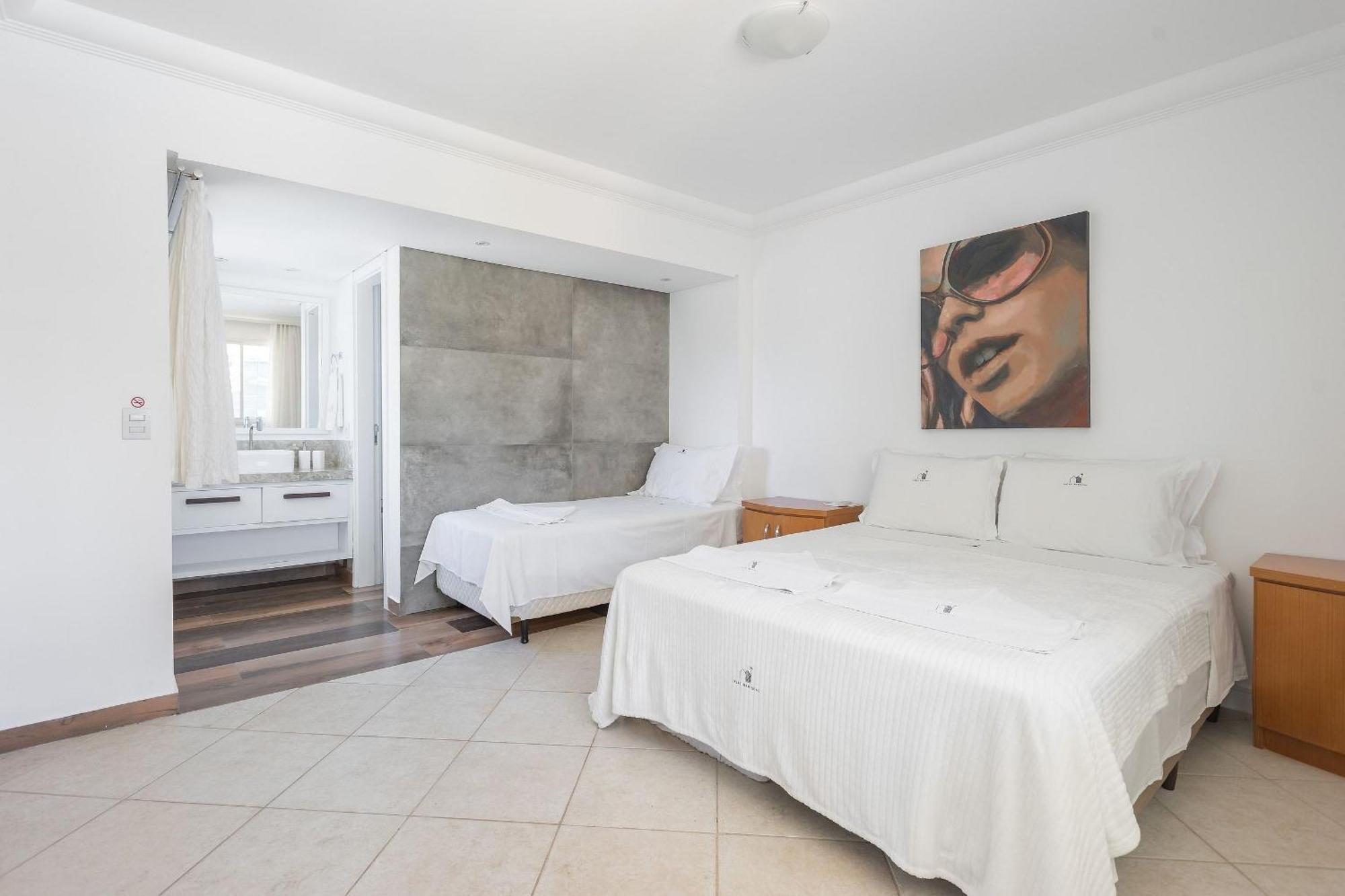 Casa Do Artista A 60M Do Mar, Piscina, 4 Quartos Бомбиньяс Экстерьер фото